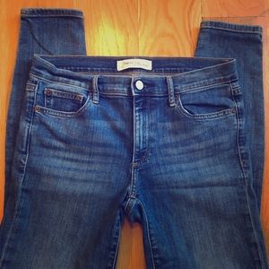 Jeans - skinny / mid rise